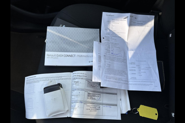 Renault ZOE R110 Life 52 kWh KOOPACCU | 3 FASE LADER | STOELVERWARMING | CLIMATE CONTROL | FULL LED |  APPLE / ANDROID CARPLAY | PAS 25000KM ! | RIJKLAAR GELEVERD MET 12 MND BOVAG GARANTIE |