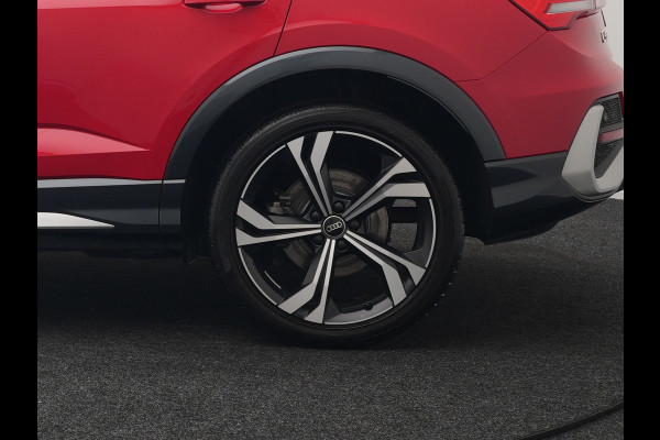 Audi Q3 Sportback 45 TFSI e S Line Plug In Hybrid 245pk Dealer O.H PHEV | Panodak | Adaptive Cruise | Lederen Sportstoelen Memory & Verwarmd | Sfeerverlichting | Camera | Virtual | Blis | Navigatie | DAB |