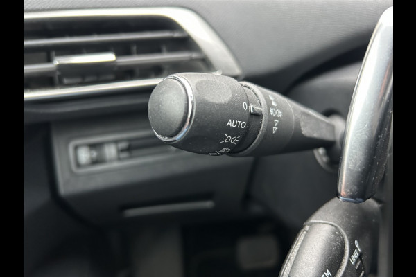 Peugeot 3008 1.2 130pk Automaat Allure Navi, Carplay, Trekhaak, Camera