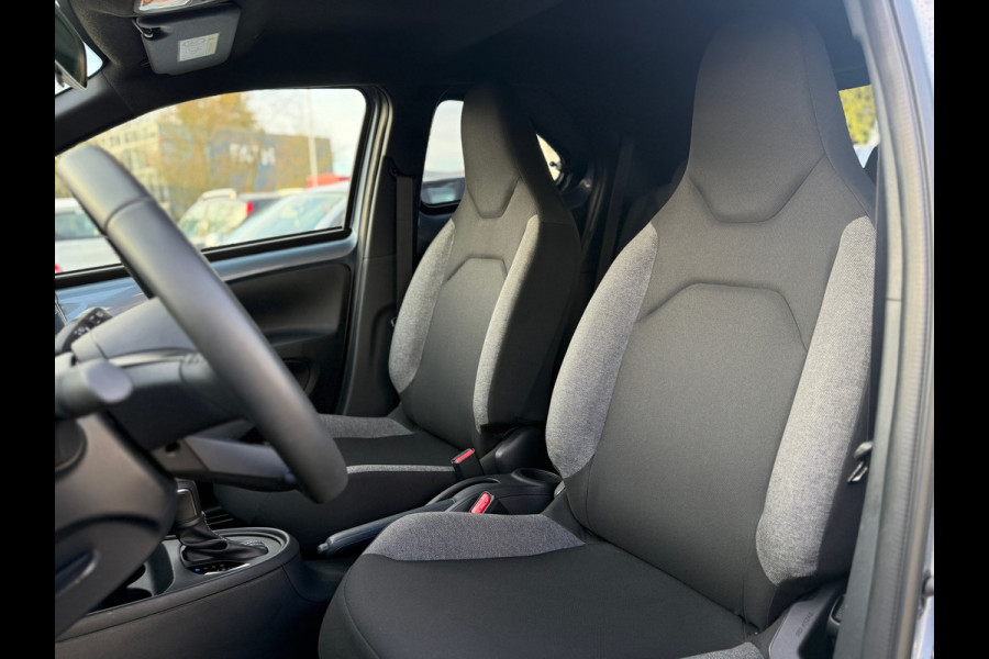 Toyota Aygo X 1.0 VVT-i S-CVT Play Automaat (BOVAG/RIJKLAARPRIJS)