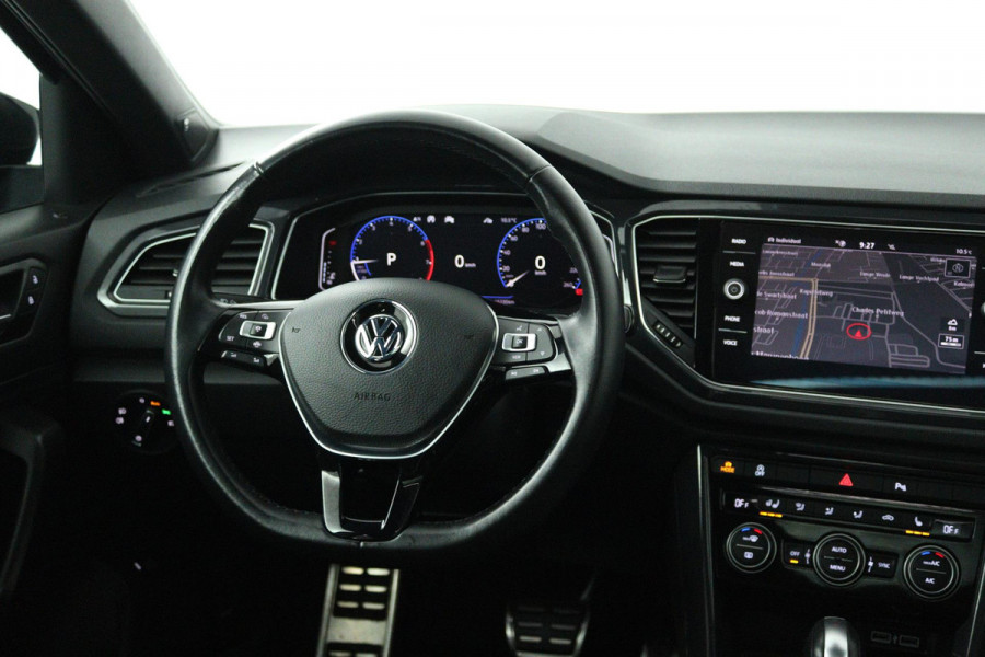 Volkswagen T-Roc 1.5 TSI Sport Business R (PANORAMADAK, STOEL/STUUR VERWARMING, DIGITALE COCKPIT, ACHTERUITRIJCAMERA)