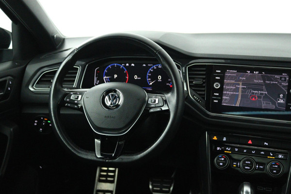 Volkswagen T-Roc 1.5 TSI Sport Business R (PANORAMADAK, STOEL/STUUR VERWARMING, DIGITALE COCKPIT, ACHTERUITRIJCAMERA)