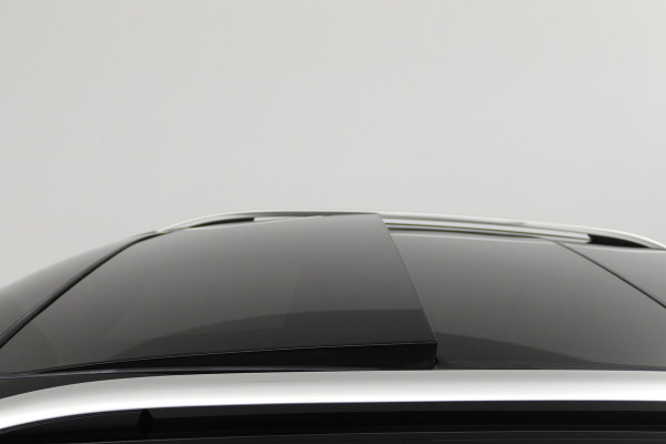 Volkswagen T-Roc 1.5 TSI Sport Business R (PANORAMADAK, STOEL/STUUR VERWARMING, DIGITALE COCKPIT, ACHTERUITRIJCAMERA)