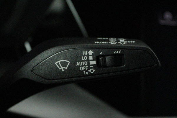 Audi A3 Sportback 30 TFSI Advanced edition (LANE-ASSIST, PARKEERSENSOREN, CRUISE CONTROL ADAPTIEF, DIGITALE COCKPIT, AUTOMAAT)