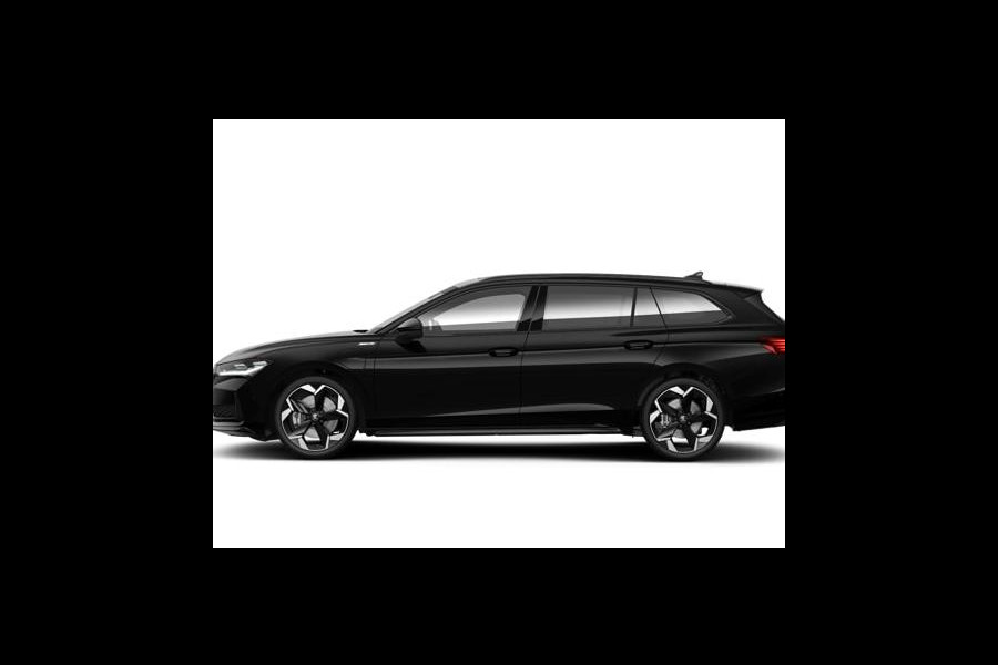 Škoda Superb Combi Sportline Business PHEV 1.5 TSI 204 pk 6 versn. DSG | Panoramadak | Wegklapbare trekhaak | Travel Assist Plus | Winterpakket | DCC | CANTON Soundsystem | Head-up display | Familie pakket