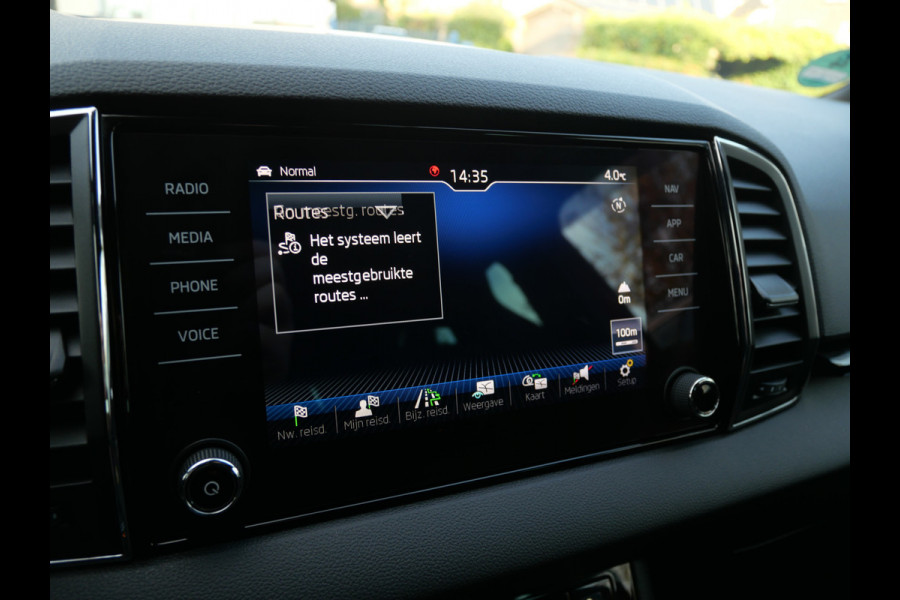 Škoda Karoq 1.5 TSI ACT SPORTLINE | AUTOMAAT | A.C.C | VIRTUAL | TREKHAAK | 1e EIG | DEALER O-H!!