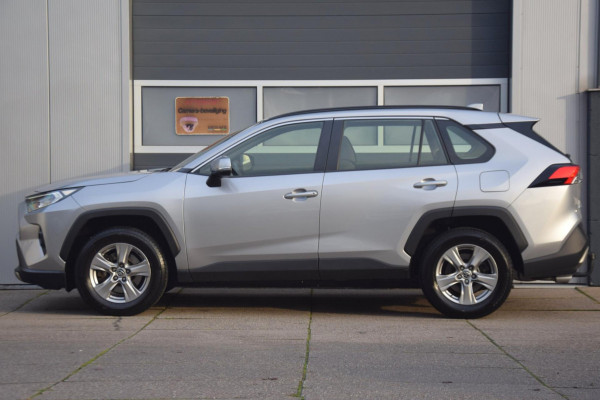 Toyota RAV4 2.0 VVT-iE Active 2000KG trekgewicht! TREKHAAK/APPLE CARPLAY/LED KOPLAMPEN