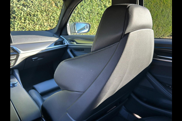 BMW 5 Serie Touring 530e xDrive BusinessEditionPlus Laser Schaalstoelen HUD !!NIEUWBINNEN!!