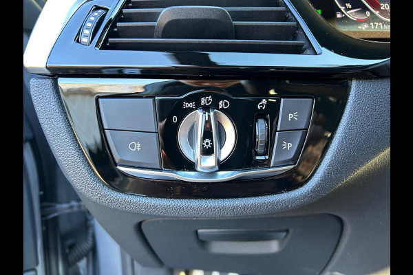 BMW 5 Serie Touring 530e xDrive BusinessEditionPlus Laser Schaalstoelen HUD !!NIEUWBINNEN!!