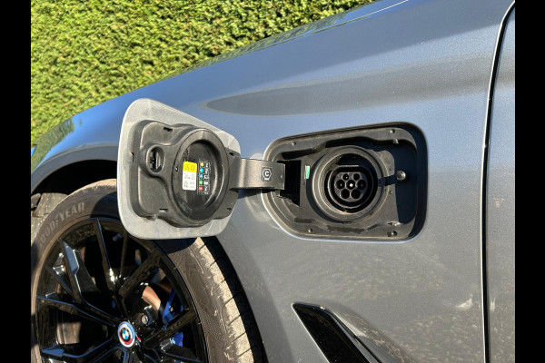 BMW 5 Serie Touring 530e xDrive BusinessEditionPlus Laser Schaalstoelen HUD !!NIEUWBINNEN!!