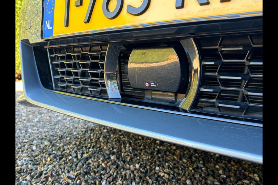 BMW 5 Serie Touring 530e xDrive BusinessEditionPlus Laser Schaalstoelen HUD !!NIEUWBINNEN!!