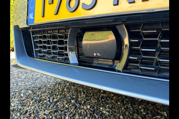 BMW 5 Serie Touring 530e xDrive BusinessEditionPlus Laser Schaalstoelen HUD !!NIEUWBINNEN!!