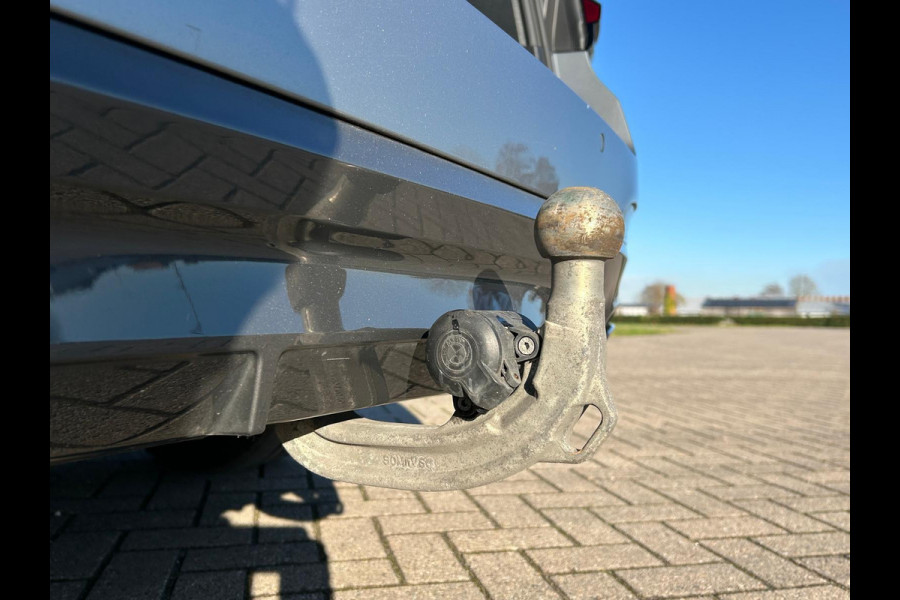 BMW 5 Serie Touring 530e xDrive BusinessEditionPlus Laser Schaalstoelen HUD !!NIEUWBINNEN!!