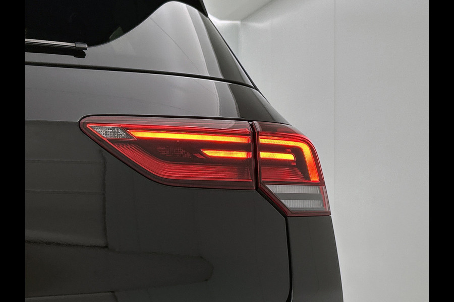 Volkswagen Golf 2.0 TSI GTI Clubsport (Panoramadak, Carplay, Camera, StoelV, SfeerV, Adapt cruise, Etc)