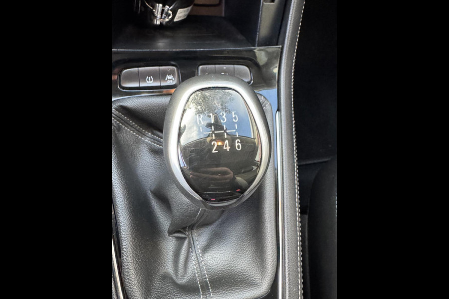 Opel Grandland X 1.2 Turbo Innovation - Navigatie / Apple CarPlay I Airco I PDC I LED I Sport velgen I Dealer onderhouden I