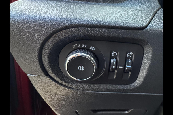 Opel Grandland X 1.2 Turbo Innovation - Navigatie / Apple CarPlay I Airco I PDC I LED I Sport velgen I Dealer onderhouden I