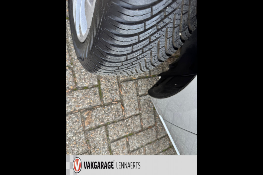 Opel Corsa 1.0 Turbo Business+ 5d Rijklaarprijs / 12 mnd bovag garantie