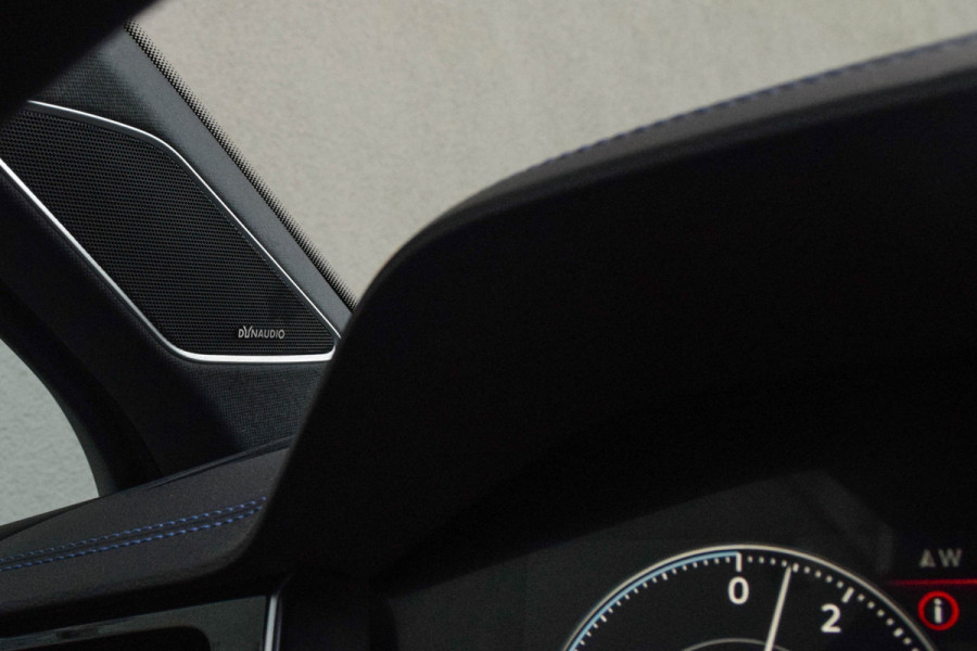 Volkswagen Touareg 3.0 TSi eHybrid 4MOTION / Puglia/ Adaptive Cruise Control/ Trekhaak/ Panoramadak/