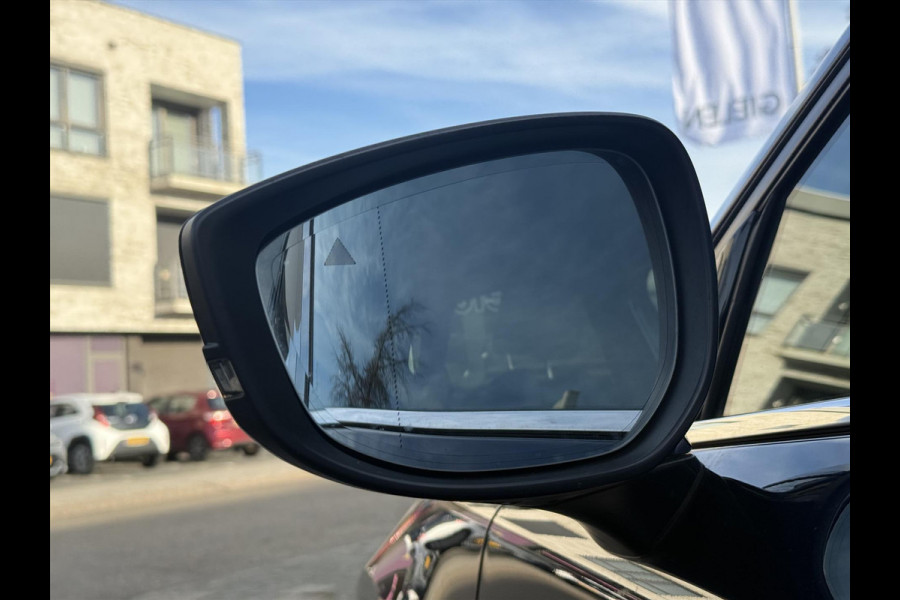 Mazda CX-30 Skyactiv-X 180pk Automaat Luxury | Eerste eigenaar, Trekhaak, Bose, 360 Camera, Leer, Dodehoekherkenning, Stoelverwarming
