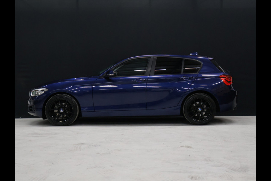 BMW 1-serie 118i M Sport *KERSTAANBIEDING* [M STUUR, HARMAN/KARDON, NAVIGATIE, PDC ACHTER, CRUISE CONTROL, TELEFOON, CLIMATE CONTROL, NIEUWSTAAT]