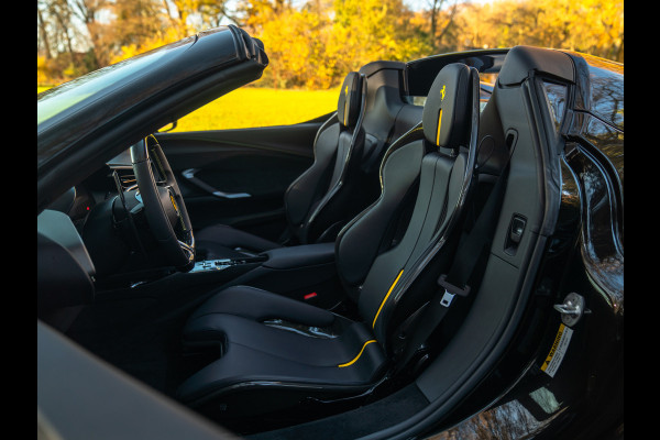 Ferrari 296 GTS 3.0 V6 | Racing Seats | Lift | JBL | Camera