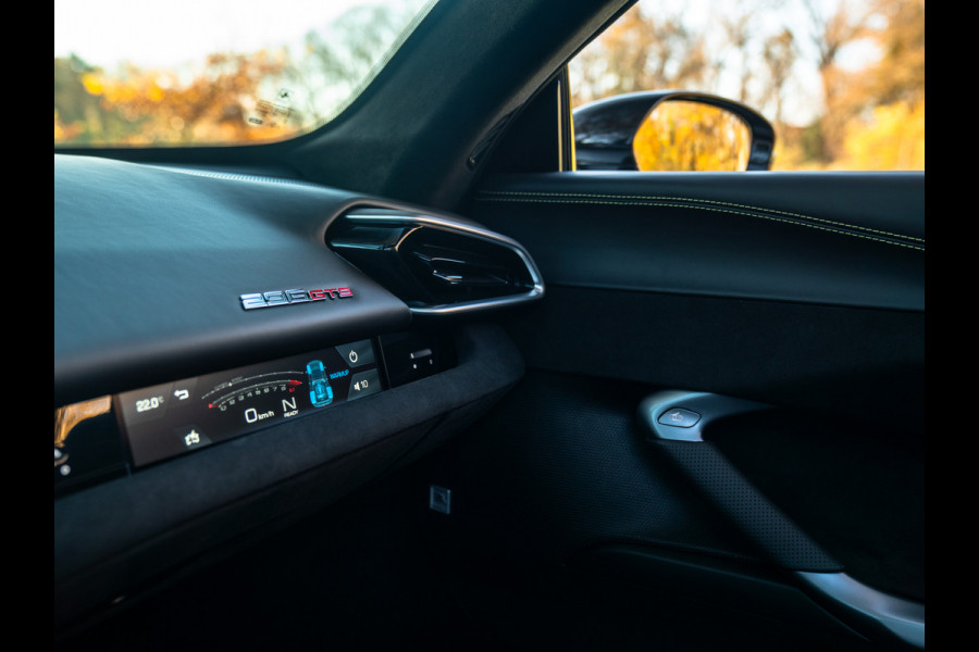 Ferrari 296 GTS 3.0 V6 | Racing Seats | Lift | JBL | Camera