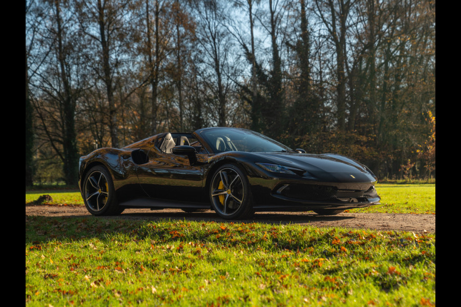 Ferrari 296 GTS 3.0 V6 | Racing Seats | Lift | JBL | Camera