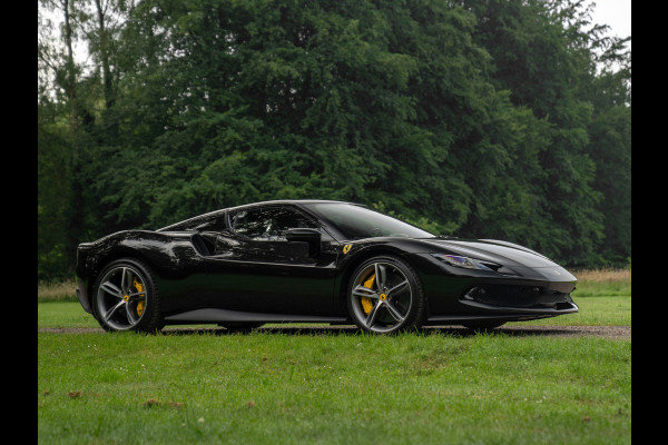 Ferrari 296 GTB 3.0 V6 | Lift | CarPlay | Racing Seats | Adapt. koplampen