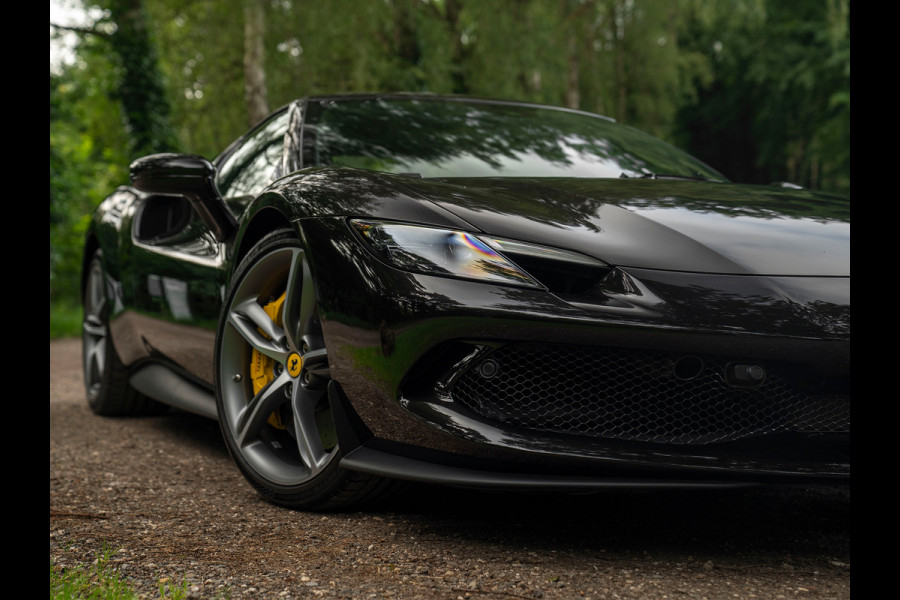 Ferrari 296 GTB 3.0 V6 | Lift | CarPlay | Racing Seats | Adapt. koplampen