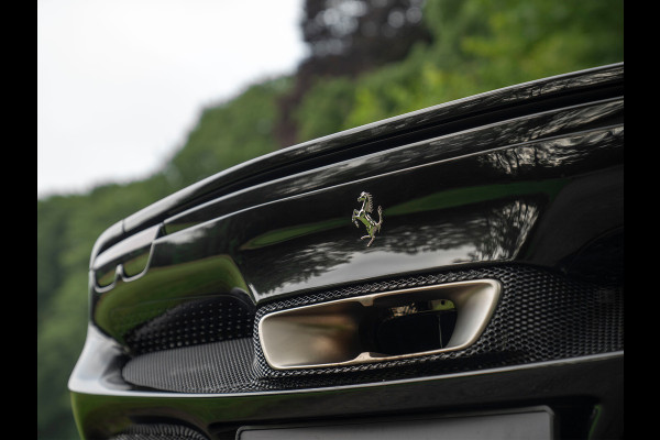 Ferrari 296 GTB 3.0 V6 | Lift | CarPlay | Racing Seats | Adapt. koplampen