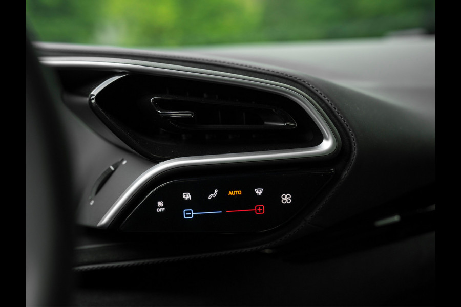 Ferrari 296 GTB 3.0 V6 | Lift | CarPlay | Racing Seats | Adapt. koplampen