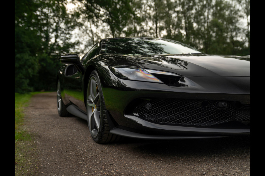 Ferrari 296 GTB 3.0 V6 | Lift | CarPlay | Racing Seats | Adapt. koplampen