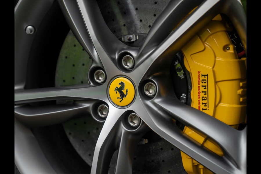 Ferrari 296 GTB 3.0 V6 | Lift | CarPlay | Racing Seats | Adapt. koplampen