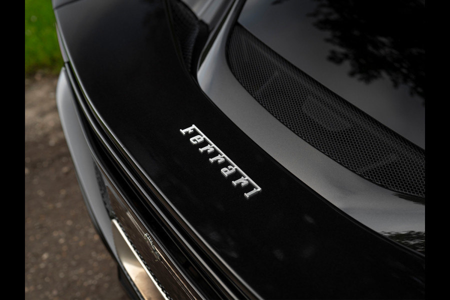 Ferrari 296 GTB 3.0 V6 | Lift | CarPlay | Racing Seats | Adapt. koplampen