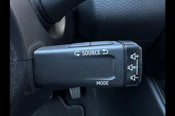 Renault Clio 1.3 TCe Intens Automaat Leer Clima PDC