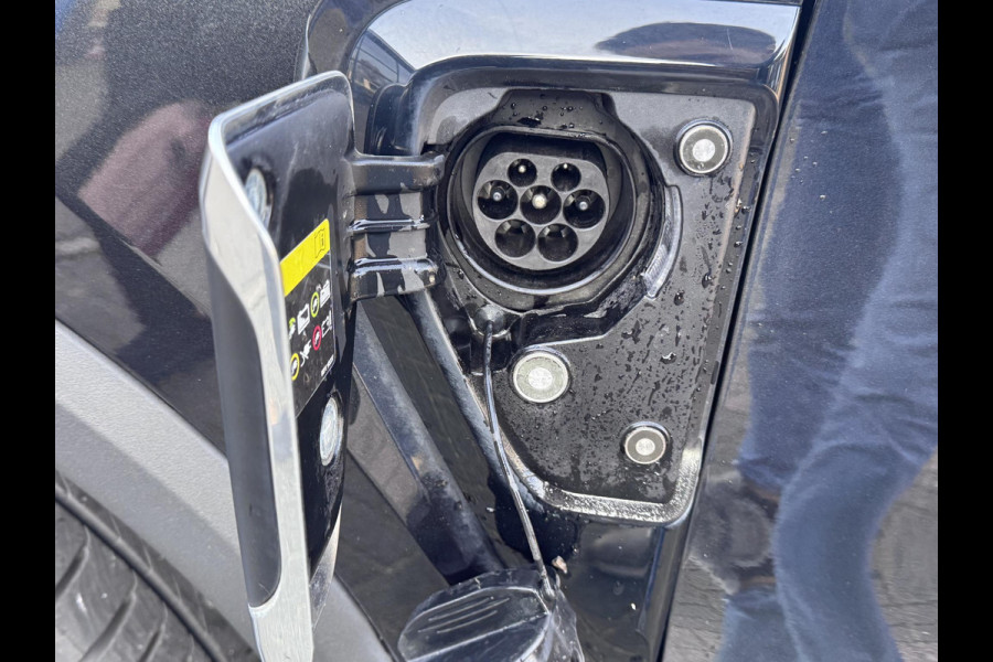 Lynk & Co 01 1.5 VAN: €26.900,- VOOR: €23.770,- UW EINDEJAARSVOORDEEL: €3.130,-| PHEV PLUG-IN HYBRIDE | COMPLETE AUTO | ELEKTRISCH PANORAMADAK | FULL OPTIONS | LYNK & CO GARANTIE T/M 3-2027 | RIJKLAAR GELEVERD | BTW VERREKENBAAR