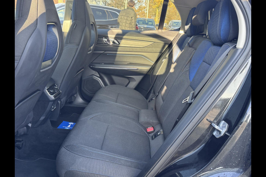 Lynk & Co 01 1.5 VAN: €26.900,- VOOR: €23.770,- UW EINDEJAARSVOORDEEL: €3.130,-| PHEV PLUG-IN HYBRIDE | COMPLETE AUTO | ELEKTRISCH PANORAMADAK | FULL OPTIONS | LYNK & CO GARANTIE T/M 3-2027 | RIJKLAAR GELEVERD | BTW VERREKENBAAR