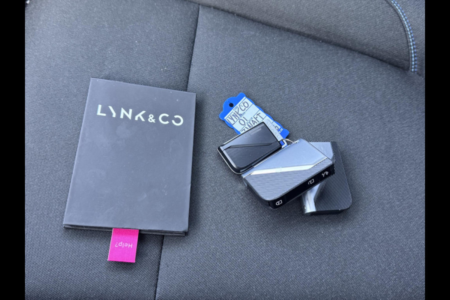 Lynk & Co 01 1.5 VAN: €26.900,- VOOR: €23.770,- UW EINDEJAARSVOORDEEL: €3.130,-| PHEV PLUG-IN HYBRIDE | COMPLETE AUTO | ELEKTRISCH PANORAMADAK | FULL OPTIONS | LYNK & CO GARANTIE T/M 3-2027 | RIJKLAAR GELEVERD | BTW VERREKENBAAR