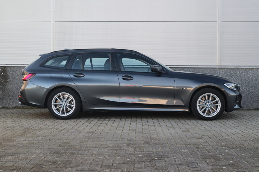 BMW 3 Serie Touring 330e xDrive Business Edition Plus Pano dak / Laser / Sportstoelen / Leder /