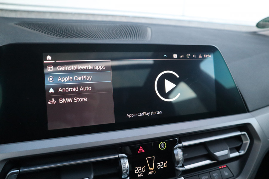 BMW 3 Serie Touring 330e xDrive Business Edition Plus Pano dak / Laser / Sportstoelen / Leder /