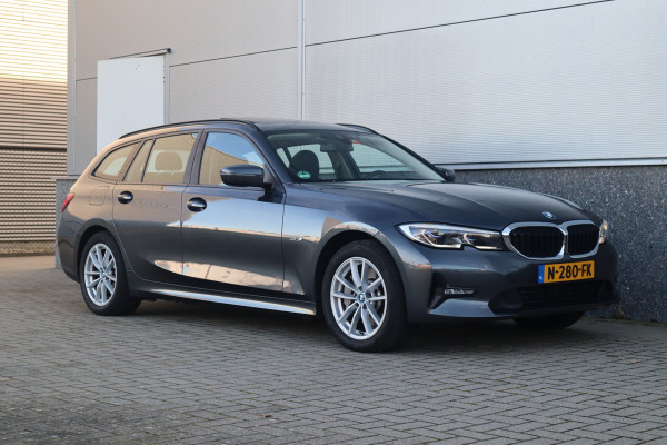 BMW 3 Serie Touring 330e xDrive Business Edition Plus Pano dak / Laser / Sportstoelen / Leder /