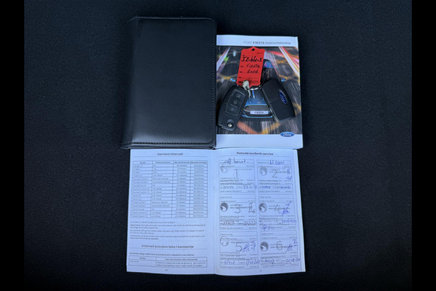 Ford Fiesta 1.0 EcoBoost Titanium 1e Eigenaar,Trekhaak,Airco,Weinig km,Distributie recent vervangen,5 Deurs,Nieuwe Apk bij Aflevering