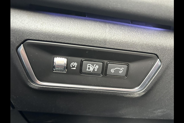 Lynk & Co 01 1.5 VAN: €30.900,- VOOR: €28.440,- UW EINDEJAARSVOORDEEL: €2.460,- | 11.000KM! PHEV PLUG-IN HYBRIDE | COMPLETE AUTO / ZWARTE HEMEL | ELEKTRISCH PANORAMADAK | FULL OPTIONS | LYNK & CO GARANTIE T/M 4-2028 | RIJKLAAR GELEVERD | BTW VERREKENBAAR