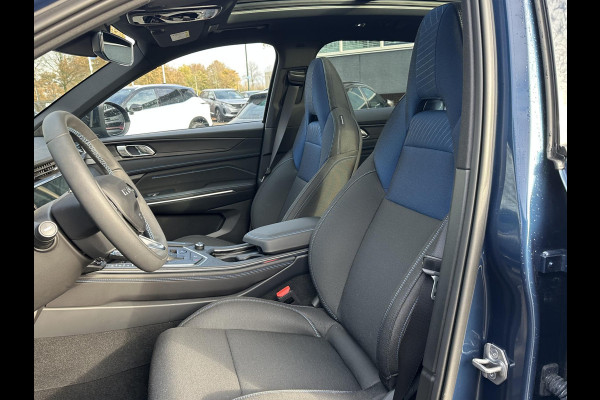 Lynk & Co 01 1.5 VAN: €30.900,- VOOR: €28.440,- UW EINDEJAARSVOORDEEL: €2.460,- | 11.000KM! PHEV PLUG-IN HYBRIDE | COMPLETE AUTO / ZWARTE HEMEL | ELEKTRISCH PANORAMADAK | FULL OPTIONS | LYNK & CO GARANTIE T/M 4-2028 | RIJKLAAR GELEVERD | BTW VERREKENBAAR