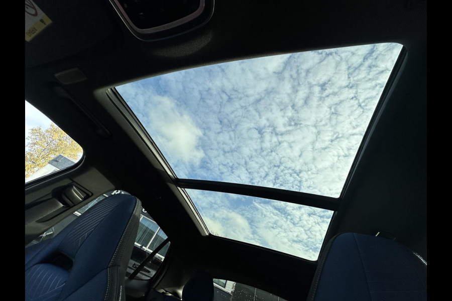 Lynk & Co 01 1.5 VAN: €30.900,- VOOR: €28.440,- UW EINDEJAARSVOORDEEL: €2.460,- | 11.000KM! PHEV PLUG-IN HYBRIDE | COMPLETE AUTO / ZWARTE HEMEL | ELEKTRISCH PANORAMADAK | FULL OPTIONS | LYNK & CO GARANTIE T/M 4-2028 | RIJKLAAR GELEVERD | BTW VERREKENBAAR