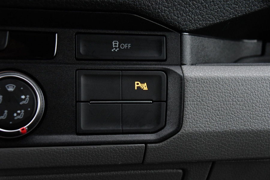 Volkswagen Crafter 35 2.0 TDI L3H2 PB Edition Adaptieve Cruise, Camera, Sensoren, 177pk, Automaat, LED, Multimedia, Trekhaak, Uniek!