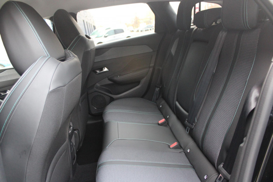 Peugeot 308 SW 1.2 Hybrid 145PK e-DCS6 ALLURE | AGR COMFORT STOELEN | AFNEEMBARE TREKHAAK | KEYLESS ENTRY/START | NAVIGATIE | DRAADLOZE APPLE CARPLAY/ANDROID AUTO | ACHTERUITRIJ CAMERA | STOEL/STUUR VERWARMING | LICHTMETALEN VELGEN 17" | ADAPTIVE CRUISE CONTROL | DAB+ RADIO |