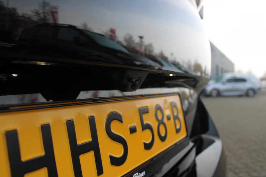 Peugeot 308 SW 1.2 Hybrid 145PK e-DCS6 ALLURE | AGR COMFORT STOELEN | AFNEEMBARE TREKHAAK | KEYLESS ENTRY/START | NAVIGATIE | DRAADLOZE APPLE CARPLAY/ANDROID AUTO | ACHTERUITRIJ CAMERA | STOEL/STUUR VERWARMING | LICHTMETALEN VELGEN 17" | ADAPTIVE CRUISE CONTROL | DAB+ RADIO |