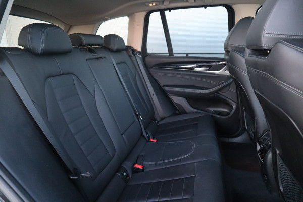 BMW X3 xDrive30e Pano Dak / Leder / 360 camera / HiFi /