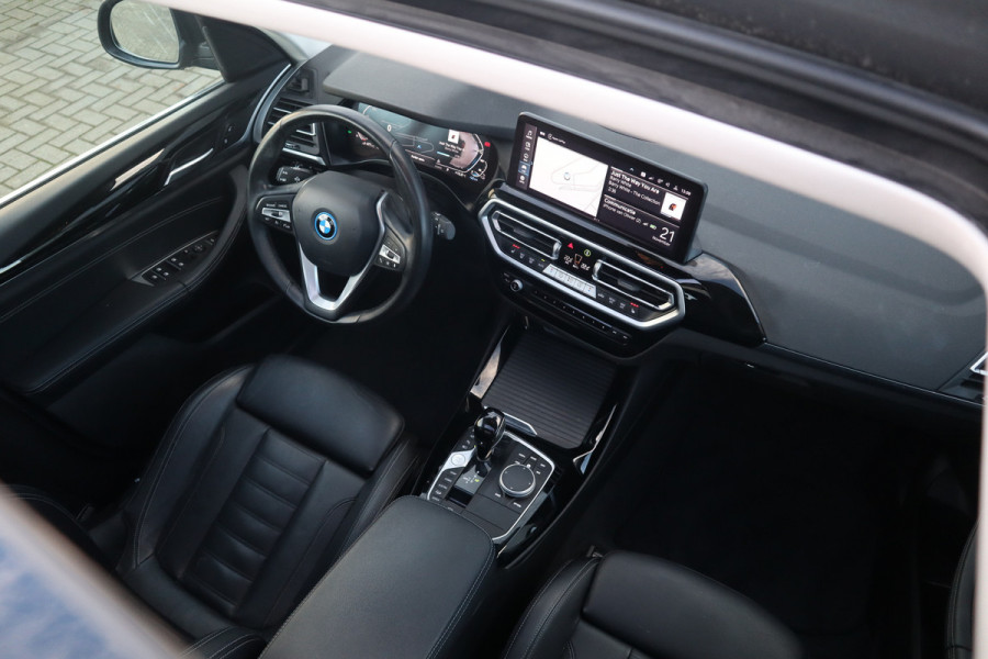 BMW X3 xDrive30e Pano Dak / Leder / 360 camera / HiFi /